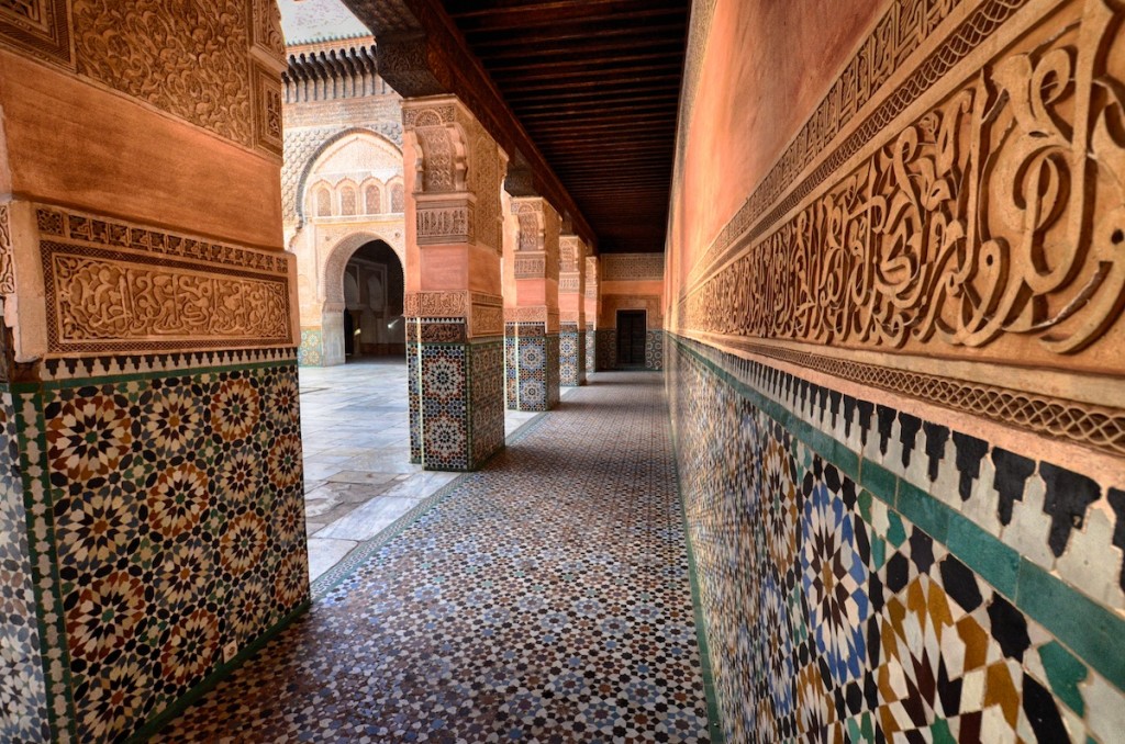 Bahia Palace - engraving and tile work detail