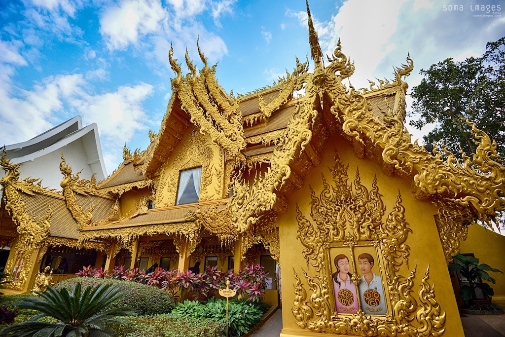 Wat Rong Khun, the White Temple in Chiang Rai, Thailand